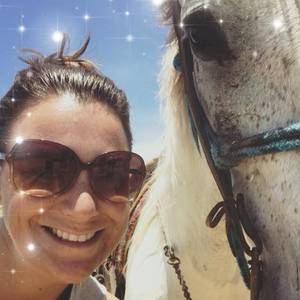 Meet your Posher, Kelly